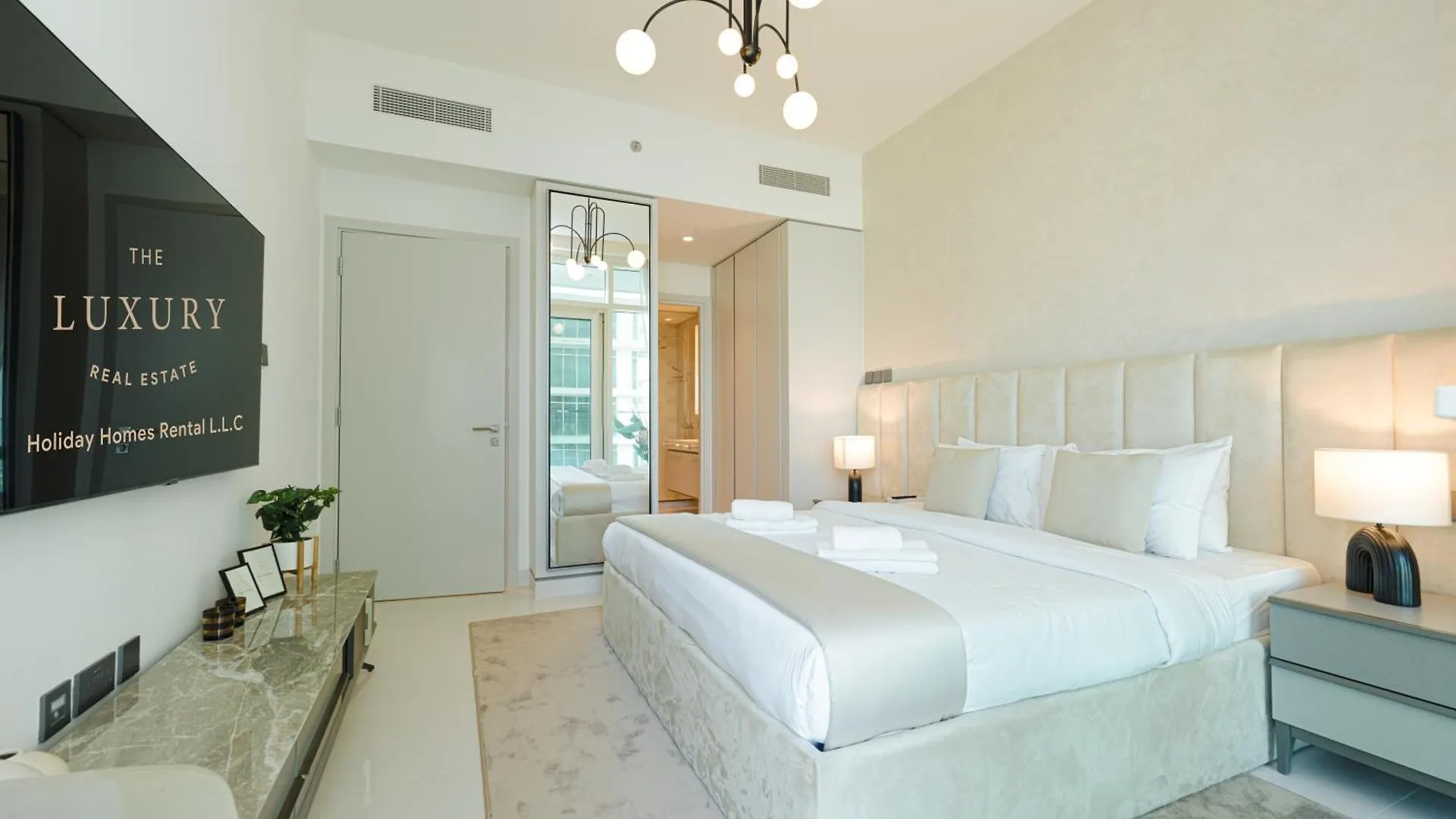 Apartment Emaar Beachfront - 3Br With Huge Balcony And Panoramic View Of Marina By Tlre Holiday Homes Dubai