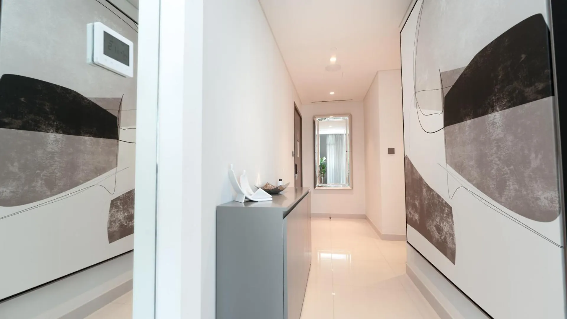 Apartment Emaar Beachfront - 3Br With Huge Balcony And Panoramic View Of Marina By Tlre Holiday Homes Dubai